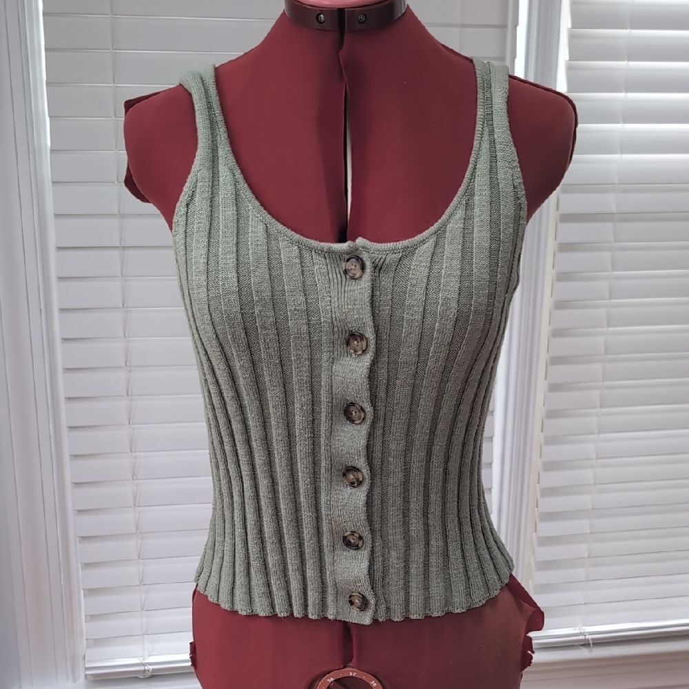 LOFT Y2K Ribbed Sage Green Button Front Crop Top Boho Grunge Hippie Minimalist